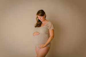 schwangerschaftsshooting_babybauchshooting_erkner_grünheide_babybauch